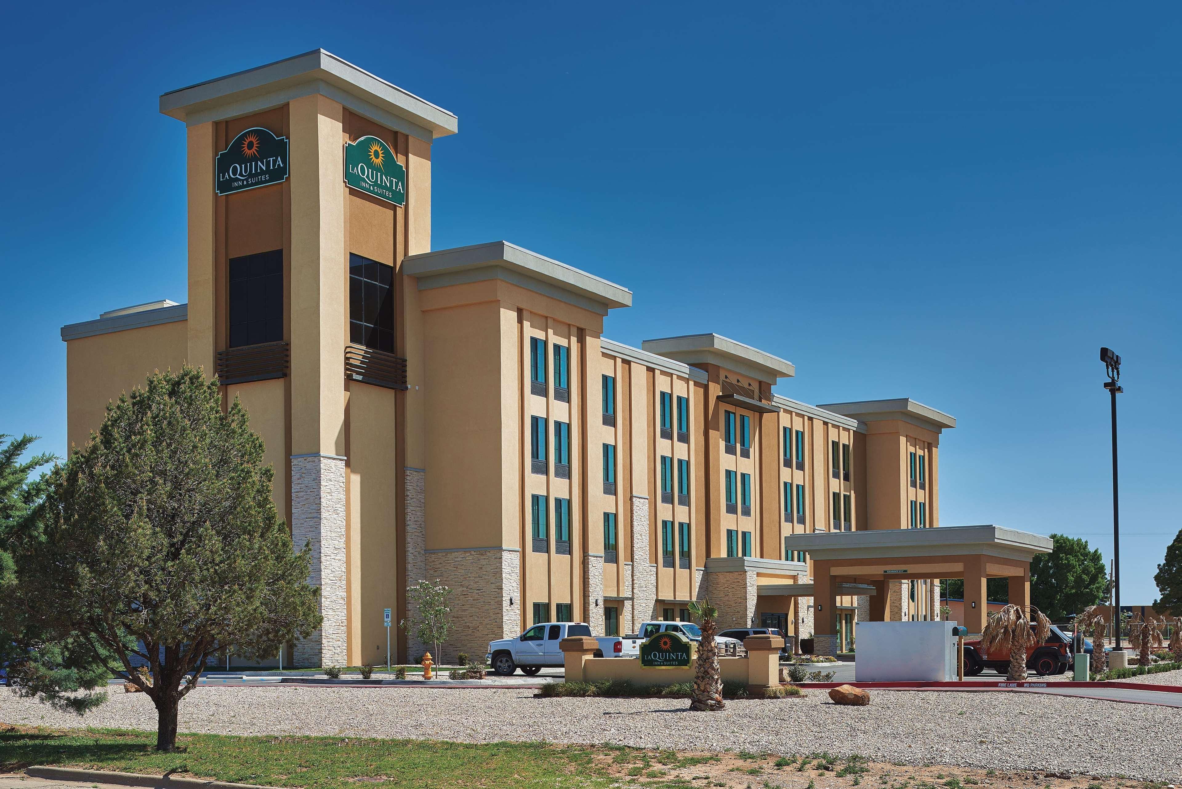 La Quinta By Wyndham Carlsbad Hotel Exterior foto